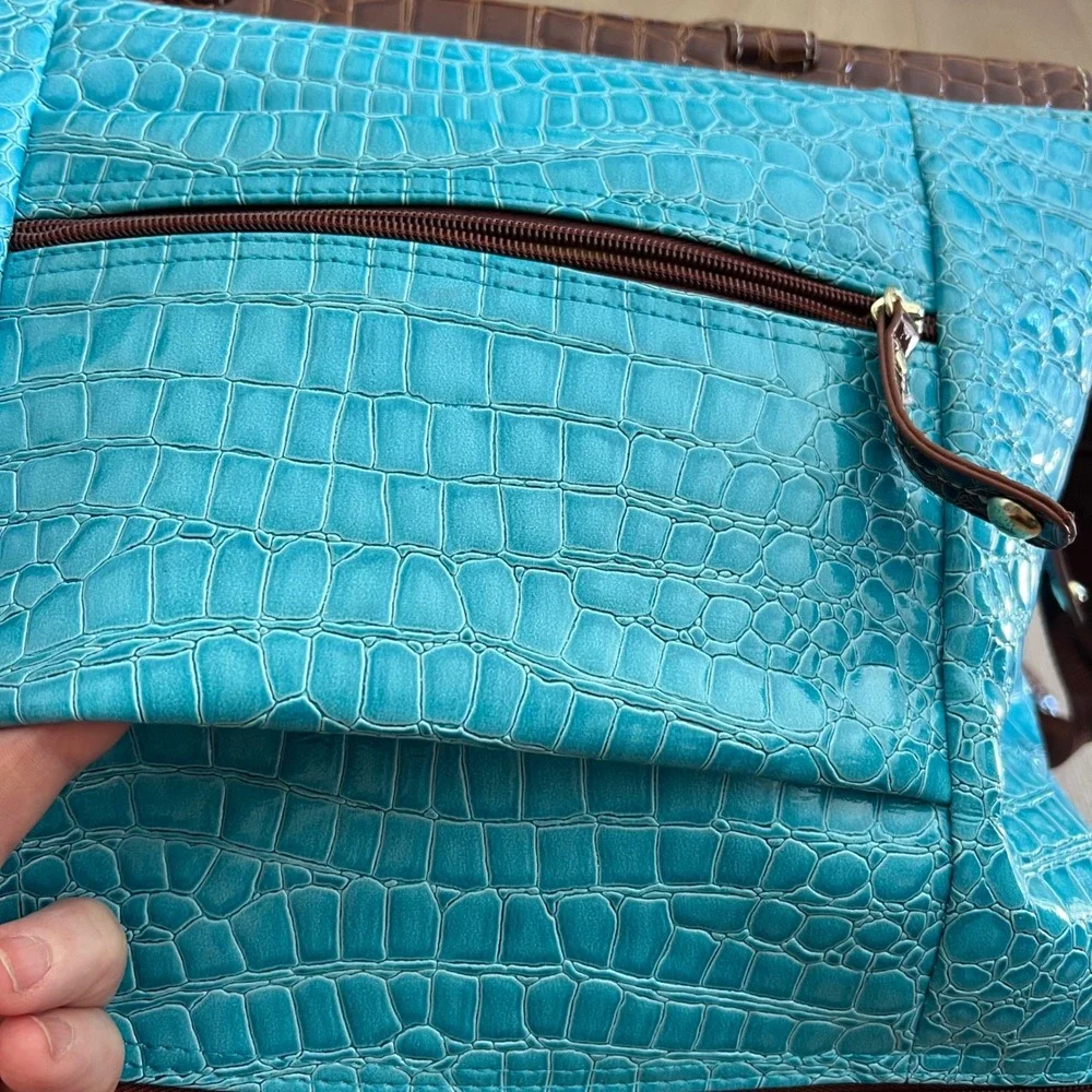 Samantha Brown NWOT blue and brown crocodile-embossed travel tote/weekender bag.